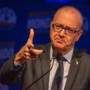 Scuola, Valditara “Favorire un’equilibrata distribuzione di alunni non italiani”