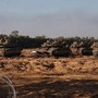Israele attacca in Siria, media: &quot;Esercito entrato a sud ovest di Damasco&quot;