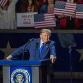 Cinquemila dollari a ogni americano? I 'Trump dividend' costerebbero oltre un trilione Cinquemila dollari a ogni americano? I 'Trump dividend' costerebbero oltre un trilione