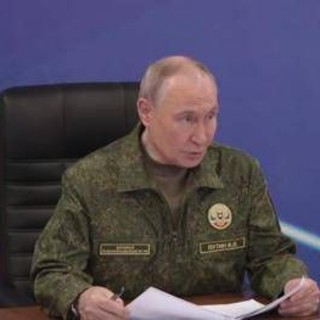 Putin: "Ucraina non ha fretta di finire guerra con mezzi pacifici"