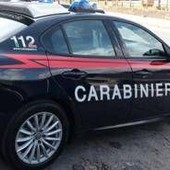 Cuneo, sente rumori nel cortile di casa: spara contro ladri e ne uccide uno