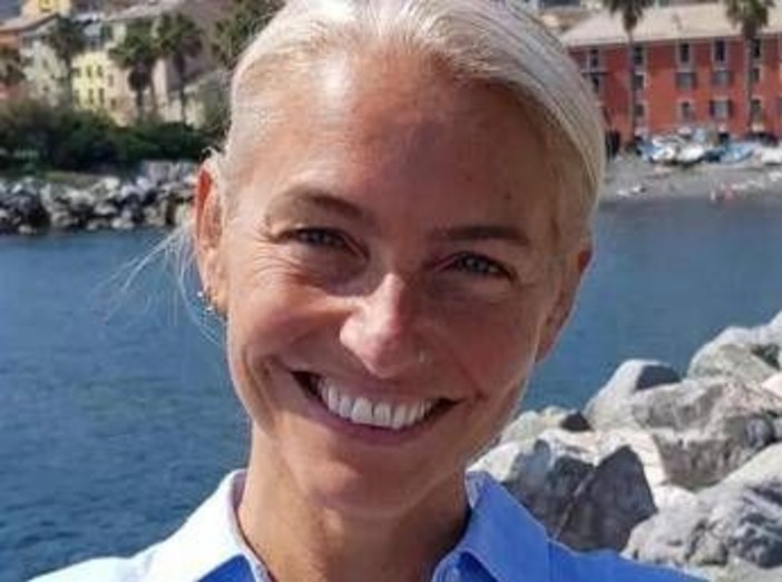 Tragedia alle Maldive, Carlo Sommacal: "Monica donna bellissima, illuminata dal sorriso. Lei e Giorgia due sirene" Tragedia alle Maldive, Carlo Sommacal: "Monica donna bellissima, illuminata dal sorriso. Lei e Giorgia due sirene"