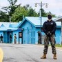 Nordcorea, 20 ore per superare la zona demilitarizzata: la fuga da film
