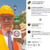 L'azzurro Baldelli e la parodia di Gualtieri: "Quando in piazza esplode calura bevete tè Gualthè..."