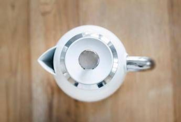 Bollitore elettrico, come usarlo risparmiando energia e tempo Bollitore elettrico, come usarlo risparmiando energia e tempo