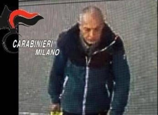 Donna accoltellata a Milano, l'aggressore al gip: "Non volevo uccidere, angosciato per la vittima" Donna accoltellata a Milano, l'aggressore al gip: "Non volevo uccidere, angosciato per la vittima"