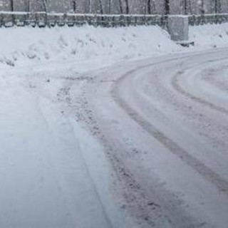 Belluno, non ha biglietto bus: 11enne costretto a farsi 6 chilometri a piedi sotto la neve Belluno, non ha biglietto bus: 11enne costretto a farsi 6 chilometri a piedi sotto la neve