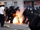 Francia, nuova giornata di proteste: "320mila manifestanti in tutto il Paese". Scontri a Parigi, Lione, Marsiglia e Tolosa