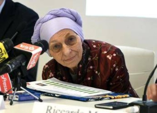 "Emma Bonino è stabile ma la situazione resta delicata, domani sarà trasferita in una struttura privata": il bollettino "Emma Bonino è stabile ma la situazione resta delicata, domani sarà trasferita in una struttura privata": il bollettino