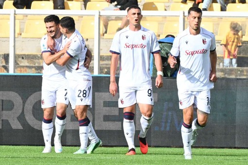 Colpo esterno del Bologna: 2-1 a Lecce e prima vittoria in campionato