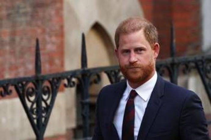 &quot;Harry non verrà mai perdonato, né da William né da Camilla&quot;