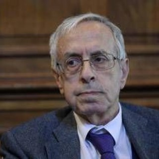 Generali, De Mattia (ex Bankitalia): "Addio a Natixis? Fatto positivo, operazione diffusamente criticata" Generali, De Mattia (ex Bankitalia): "Addio a Natixis? Fatto positivo, operazione diffusamente criticata"