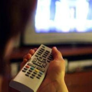 Ascolti tv, 30 marzo: 'Guerrieri' con Gassmann su Rai1 vince prime time con 3,6 mln e 21.3% di share Ascolti tv, 30 marzo: 'Guerrieri' con Gassmann su Rai1 vince prime time con 3,6 mln e 21.3% di share