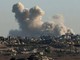 Israele intensifica attacchi su Gaza, decine di morti e feriti