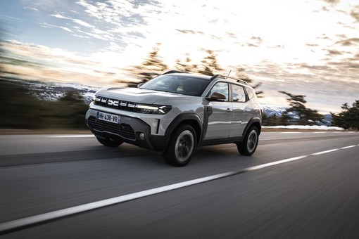 Dacia Duster e Bigster si rinnovano con il nuovo Hybrid-Gpl 150 4×4 automatico
