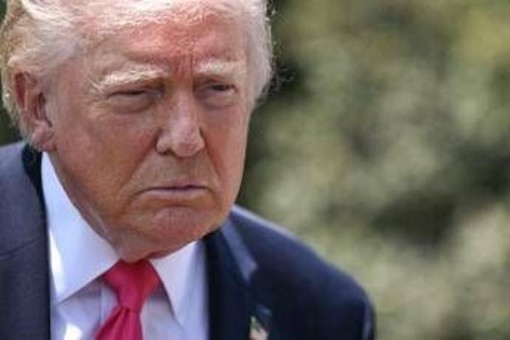 Trump, nuovo attacco all'Italia: "Gli Usa per voi non ci saranno" Trump, nuovo attacco all'Italia: "Gli Usa per voi non ci saranno"