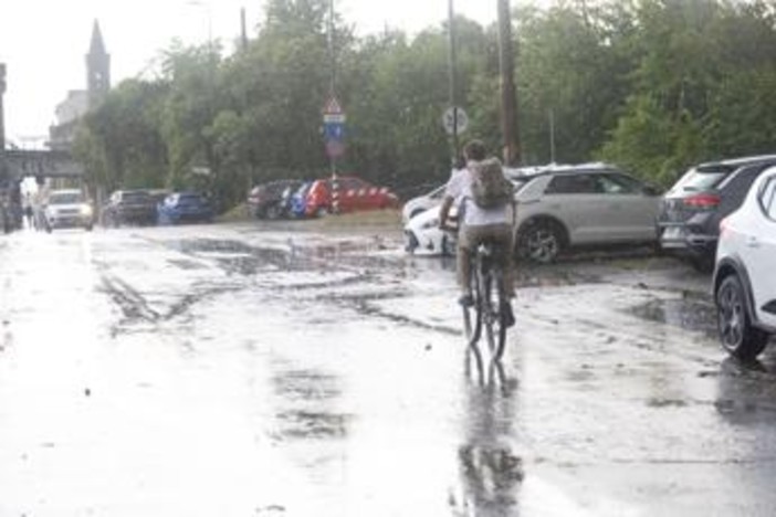 Maltempo sull'Italia, temporali e vento forte: allerta rossa in Veneto