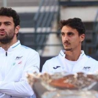 Berrettini, calcio-tennis con Sonego alle Atp Finals. E Zverev (in panchina) se la ride...