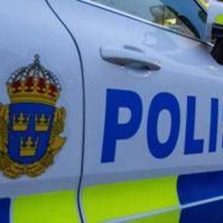 Stoccolma, autobus travolge le persone alla fermata: morti e feriti Stoccolma, autobus travolge le persone alla fermata: morti e feriti