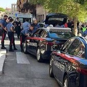 Roma, donna accoltellata. Malore per l'aggressore, avrebbe tentato un gesto estremo