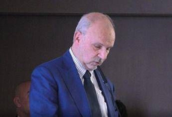 Schillaci: "Ridurre incompatibilità medici rafforza Ssn"