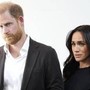 Harry e Meghan, il silenzio sul libro del conte Spencer ha agitato la regina Camilla Harry e Meghan, il silenzio sul libro del conte Spencer ha agitato la regina Camilla