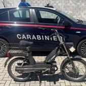 Torino, motorino rubato nel 1984: ritrovato e restituito al proprietario 42 anni dopo Torino, motorino rubato nel 1984: ritrovato e restituito al proprietario 42 anni dopo