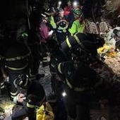 Speleologo bloccato in una grotta nel Nuorese, proseguono operazioni di salvataggio Speleologo bloccato in una grotta nel Nuorese, proseguono operazioni di salvataggio