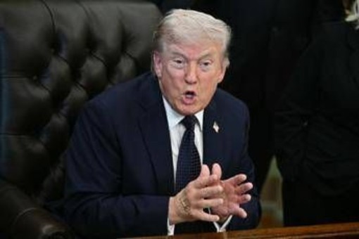 Trump, oggi il checkup tra dubbi e domande: "Io sto benissimo" Trump, oggi il checkup tra dubbi e domande: "Io sto benissimo"