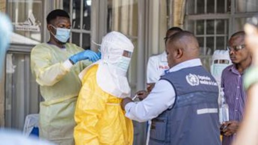 Epidemia di Ebola, il Congo aggiorna i dati: quasi 1.300 morti e 3.000 casi Epidemia di Ebola, il Congo aggiorna i dati: quasi 1.300 morti e 3.000 casi