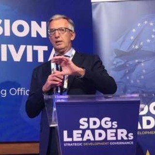 Imprese, Ricci (Eni): "Coniugare sostenibilità e competitività è il tema del secolo" Imprese, Ricci (Eni): "Coniugare sostenibilità e competitività è il tema del secolo"