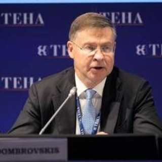 Dombrovskis: &quot;Avanti con tutto supporto possibile all'Ucraina&quot;
