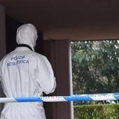 Pavia, trovato morto in casa il 24enne che pochi giorni fa aveva subito un'aggressione omofoba Pavia, trovato morto in casa il 24enne che pochi giorni fa aveva subito un'aggressione omofoba