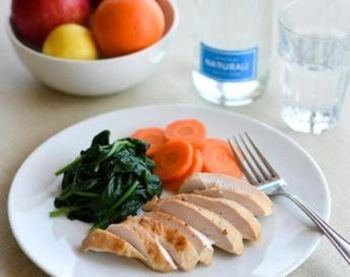 Dieta e cervello, i cibi che aiutano la mente a rimanere giovane Dieta e cervello, i cibi che aiutano la mente a rimanere giovane