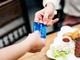 Paghi con la carta in vacanza? 10 consigli per usarla riducendo rischi e costi Paghi con la carta in vacanza? 10 consigli per usarla riducendo rischi e costi