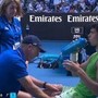Australian Open, crampi per Alcaraz. E il medical time out fa infuriare Zverev