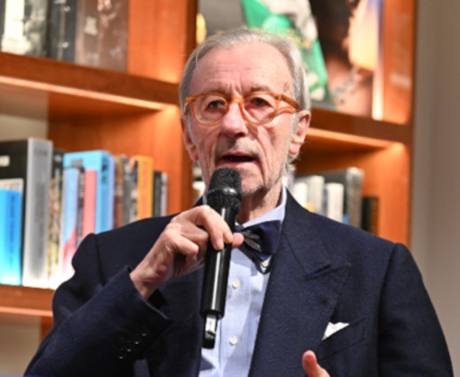 È morta Enoe Bonfanti, moglie di Vittorio Feltri: aveva 88 anni È morta Enoe Bonfanti, moglie di Vittorio Feltri: aveva 88 anni