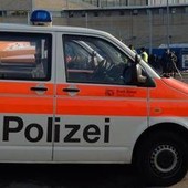 Svizzera, accoltella tre persone gridando 'Allah Akbar': arrestato Svizzera, accoltella tre persone gridando 'Allah Akbar': arrestato