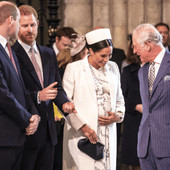 Harry e Meghan tornano nel Regno Unito, la decisione 'spiazza' Re Carlo: cosa è successo Harry e Meghan tornano nel Regno Unito, la decisione 'spiazza' Re Carlo: cosa è successo