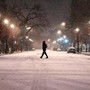 La super tempesta investe New York, neve record e incubo ghiaccio La super tempesta investe New York, neve record e incubo ghiaccio