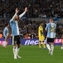 L’ultima di Messi con l’Argentina, due assist e un gol “Ora farò il tifoso”