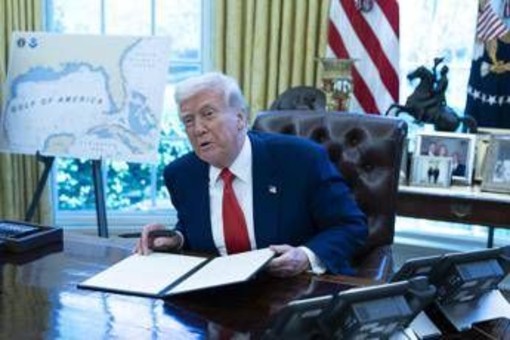 Trump: "Spostare truppe da basi italiane? Ancora in fase valutazione"