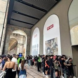 Quattro ore per un Labubu, cronaca pop di una fila surreale alla Rinascente