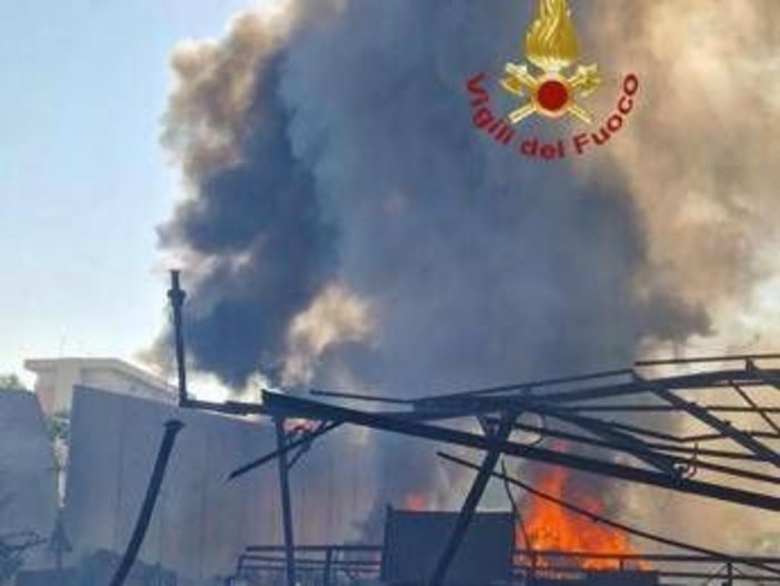 Esplosione Roma, Arpa Lazio: &quot;Incendio ha generato diossina&quot;