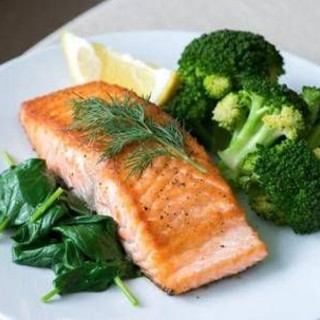 La 'dieta per il cervello', 5 cibi che fanno bene alla testa