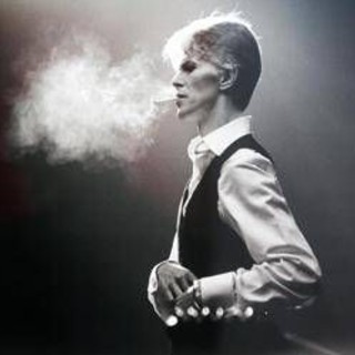 David Bowie 10 anni dopo, due nuove biografie raccontano il 'Duca Bianco'