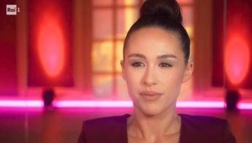 Ballando, la confessione di Aurora Ramazzotti: "Ero una bestia consumata dalla gelosia" Ballando, la confessione di Aurora Ramazzotti: "Ero una bestia consumata dalla gelosia"