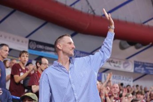 Polonara assistente allenatore ad Avellino: "Opportunità enorme, non vedo l'ora di iniziare" Polonara assistente allenatore ad Avellino: "Opportunità enorme, non vedo l'ora di iniziare"