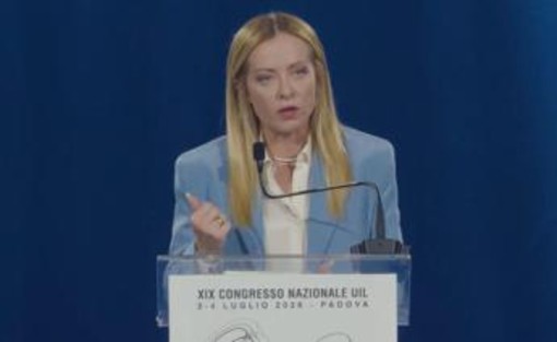 Meloni al congresso della Uil: "Salario giusto una vittoria di tutti i lavoratori"