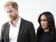 Harry e Meghan, il silenzio sul libro del conte Spencer ha agitato la regina Camilla Harry e Meghan, il silenzio sul libro del conte Spencer ha agitato la regina Camilla